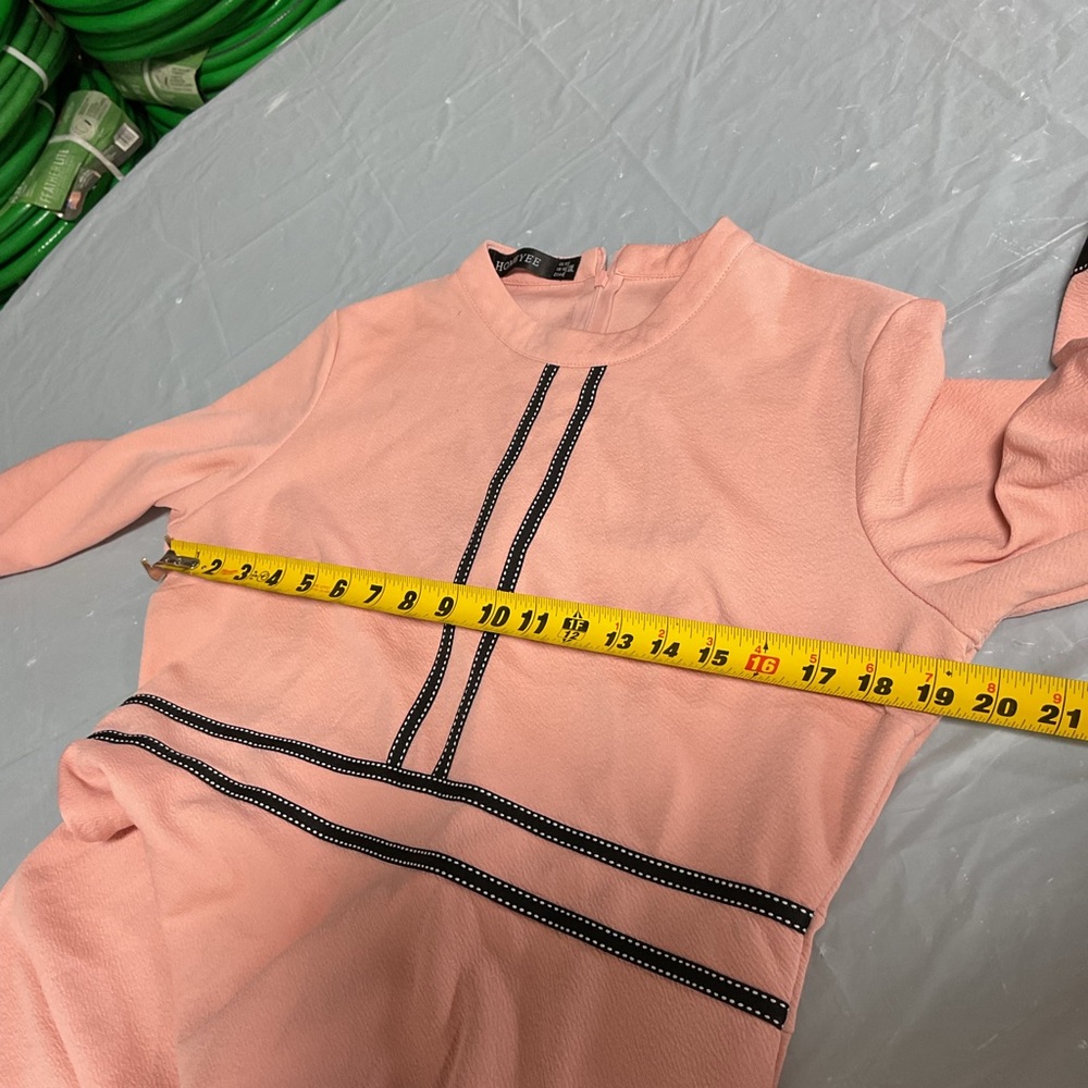 Elegant Pink Dress with Black Accents size 12 It has some small spots, - Picture 8 of 10
